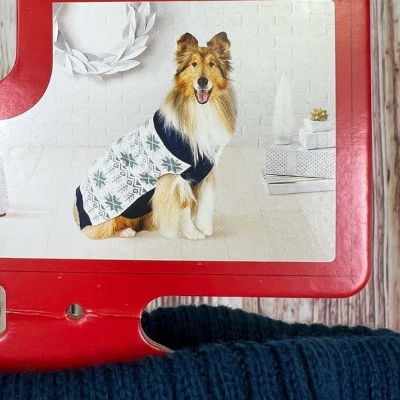 Knit Snowflake Cozy Dog Sweater NWT Size Large - Picture 10 of 14